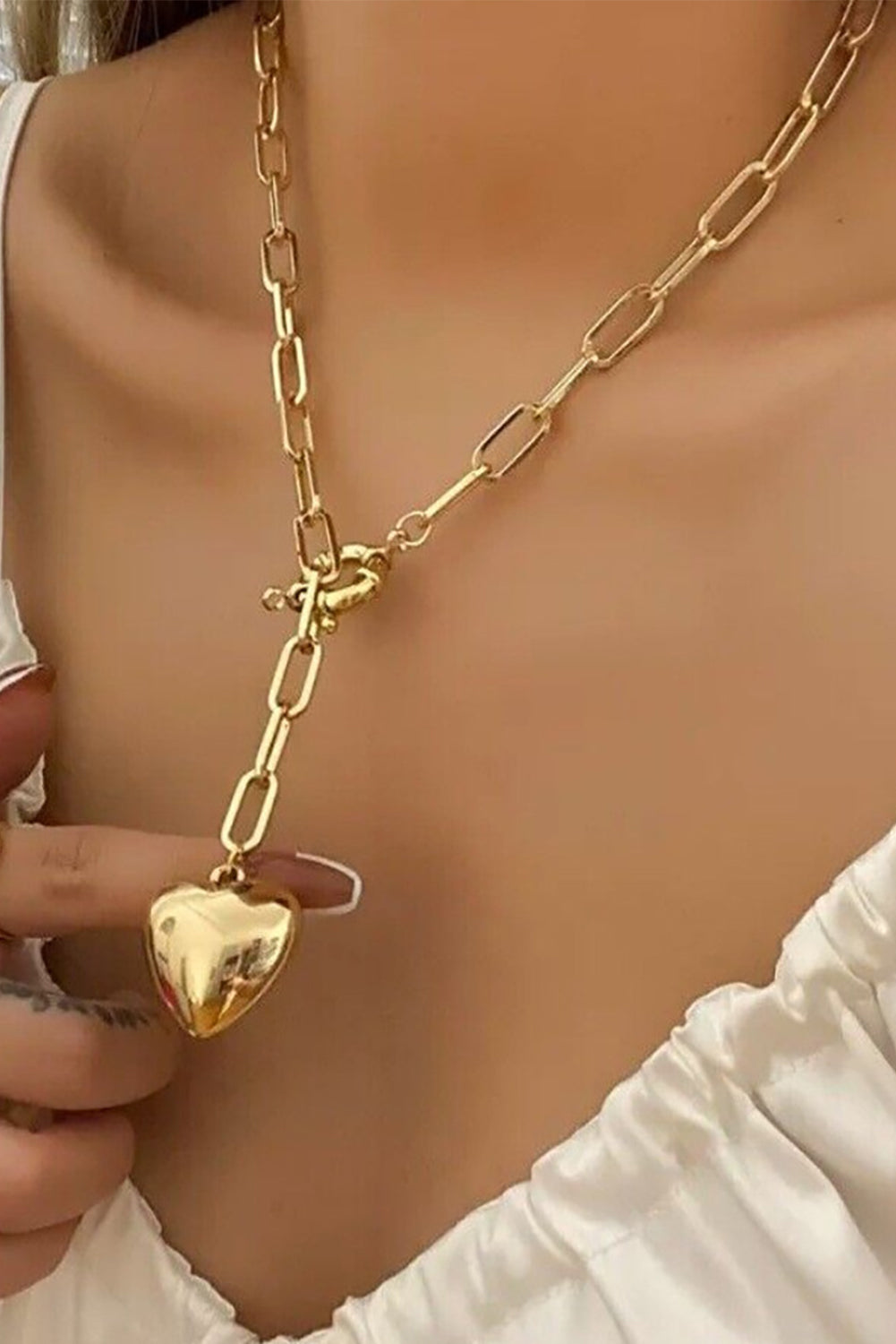 Gold Heart Pendant Chunky Chain Necklace
